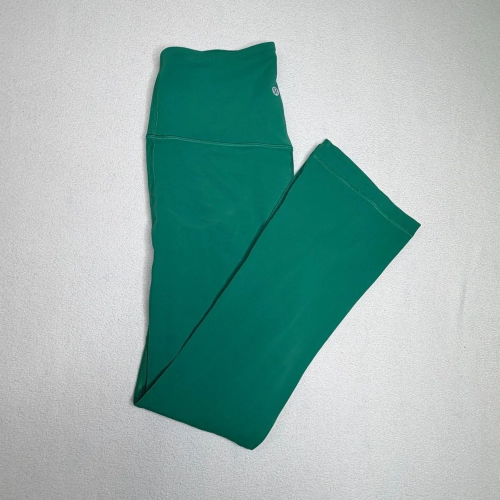 lululemon athletica chic earthy without